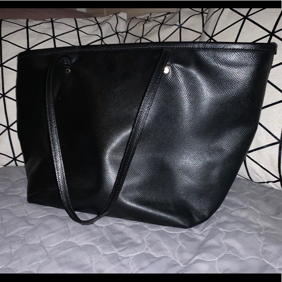 Coach Tote Black - Picture 2 of 8